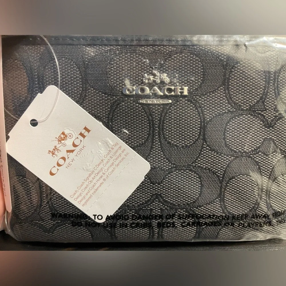 NWT Coach Signature Corner Wristlet in Black Smoke, F58033, Silver Accents - Picture 3 of 4